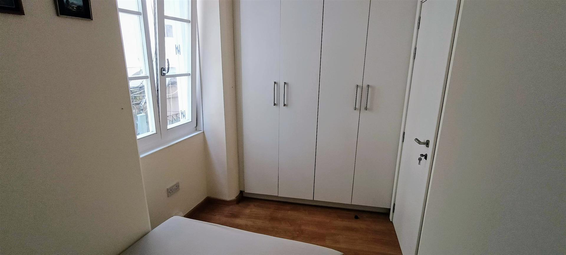 Image of Apartment - 2 Bedrooms - 2 Bathrooms for Sale in Upper Town-Gibraltar, Image 7